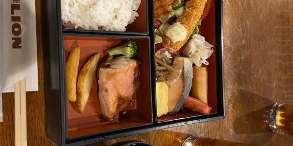 さっぽろファクトリーで昼食